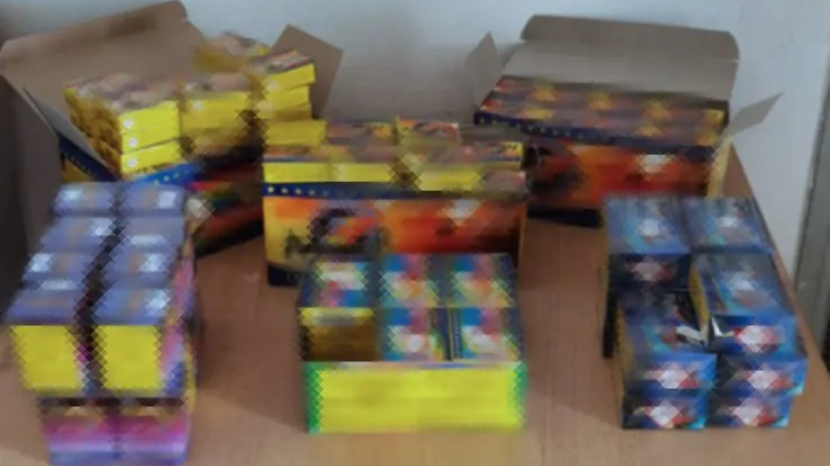 Πάρος: Διέθετε προς πώληση σχεδόν 5.000 παράνομα πυροτεχνήματα