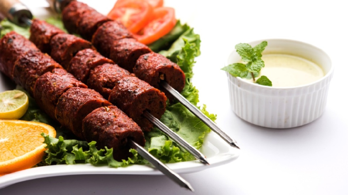 Φτιάχνουμε εύκολα τα πιο νόστιμα ορεκτικά και συνοδευτικά για την Κυριακή του Πάσχα