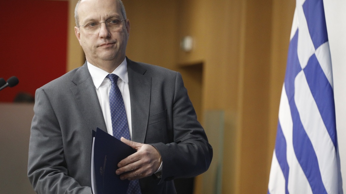 Οικονόμου: Ας αφήσει ο Τσίπρας τις θεωρίες συνωμοσίας για το κόμμα Κασιδιάρη στην άκρη