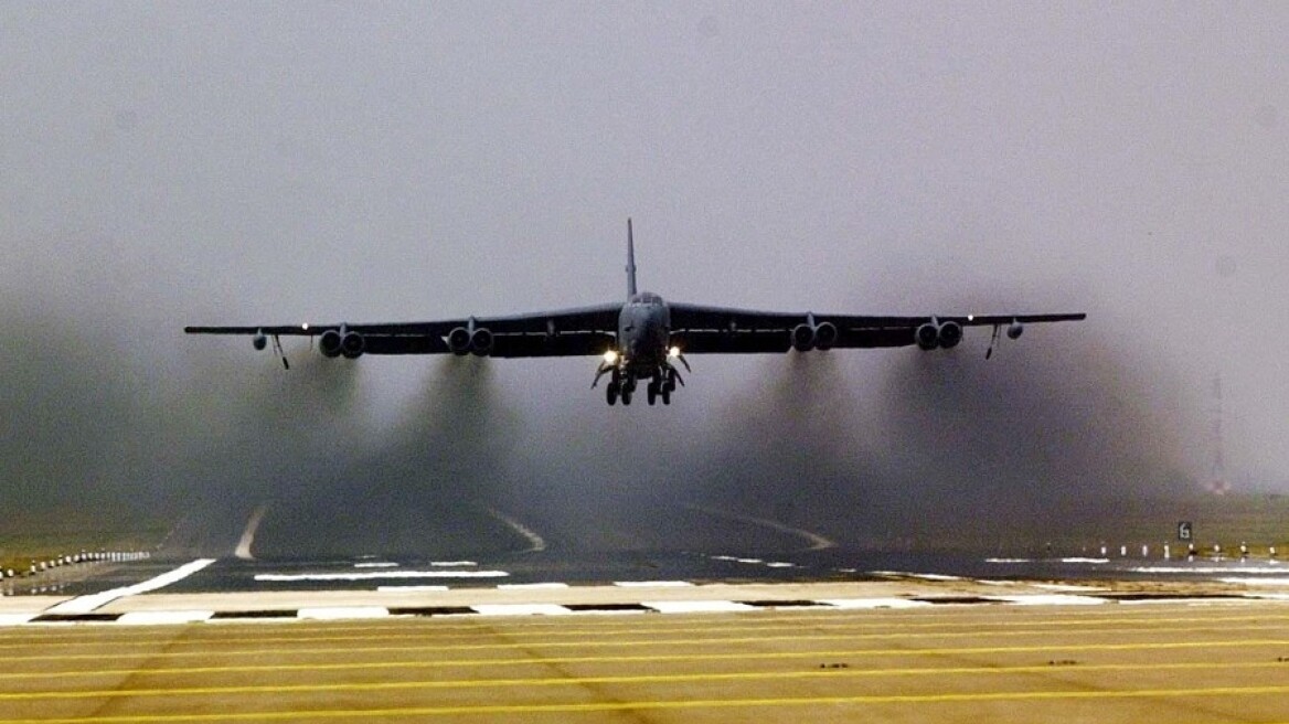 Νότια Κορέα - ΗΠΑ: Κοινή αεροπορική άσκηση με τη συμμετοχή ενός αμερικανικού βομβαρδιστικού B-52	