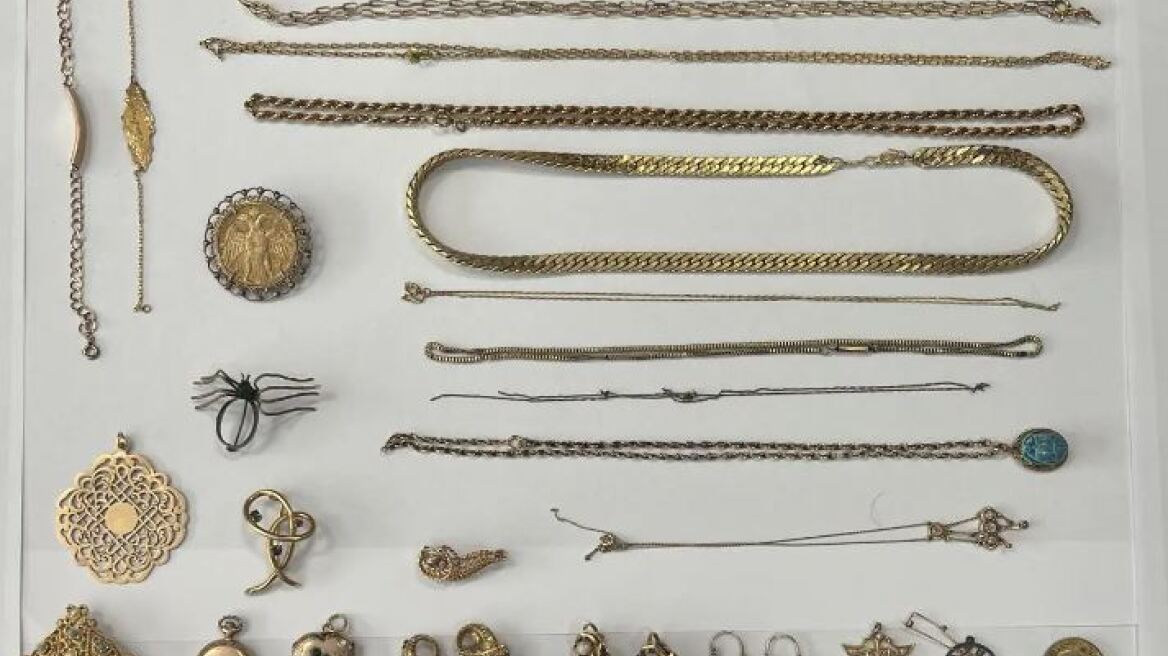 Χίος: Βρέθηκαν κοσμήματα μεγάλης αξίας που είχαν κλαπεί