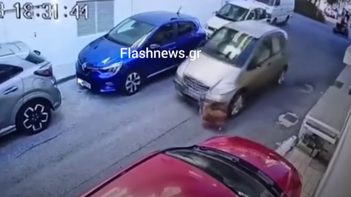 Κρήτη: Θεώρησα ότι ο σκύλος είχε φύγει, ισχυρίζεται η 63χρονη Ρωσίδα που τον πάτησε στο Ηράκλειο