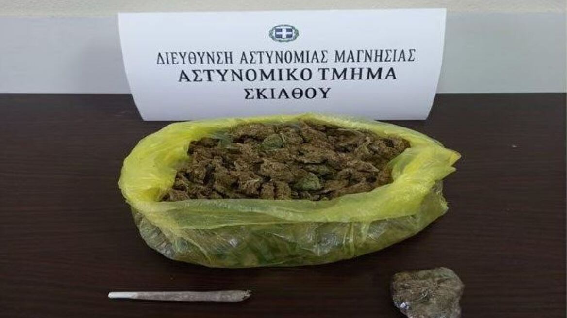 Δυο νεαροί διακινούσαν κοκαΐνη και κάνναβη στη Σκιάθο