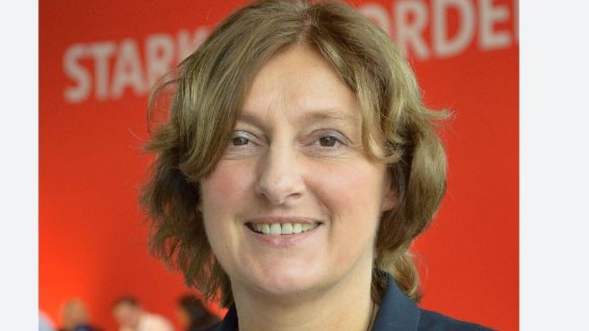 Γερμανία: Παραιτείται από την κυβέρνηση του Βρανδεμβούργου η σύζυγος του Σολτς 