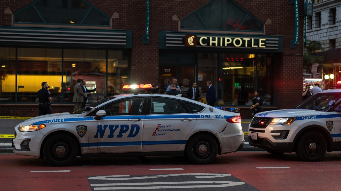 ΗΠΑ: Συνελήφθησαν δύο άτομα που λειτουργούσαν «μυστικό αστυνομικό τμήμα» στην Τσάιναταουν