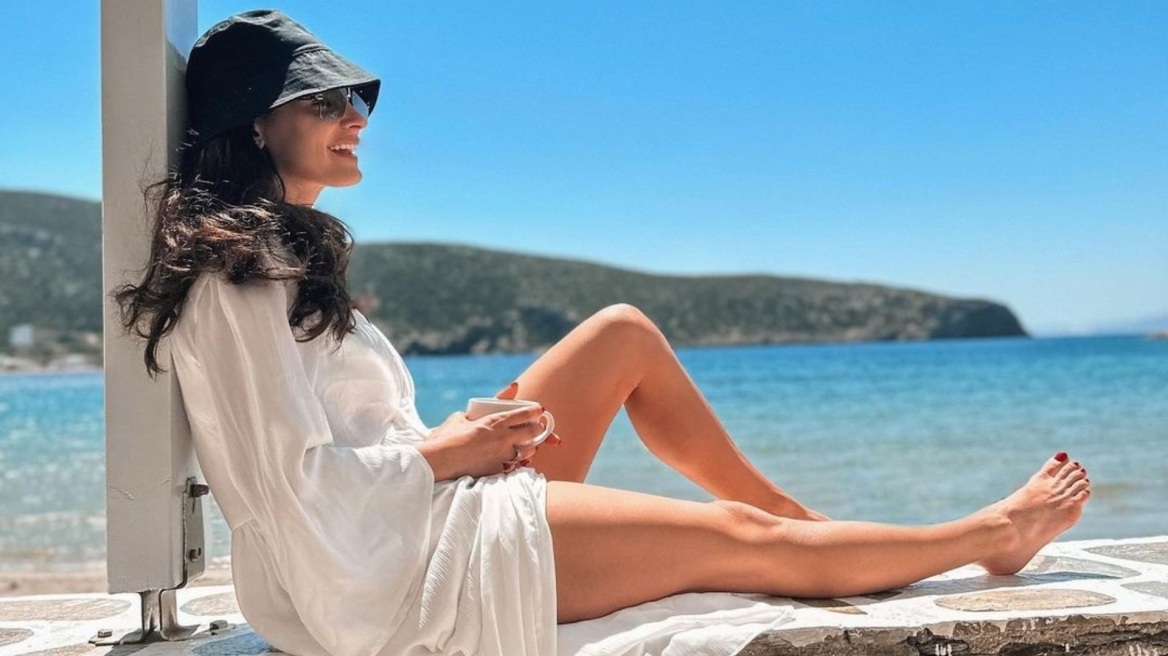 Χριστίνα Μπόμπα: Ανέβασε φωτογραφία με μπικίνι