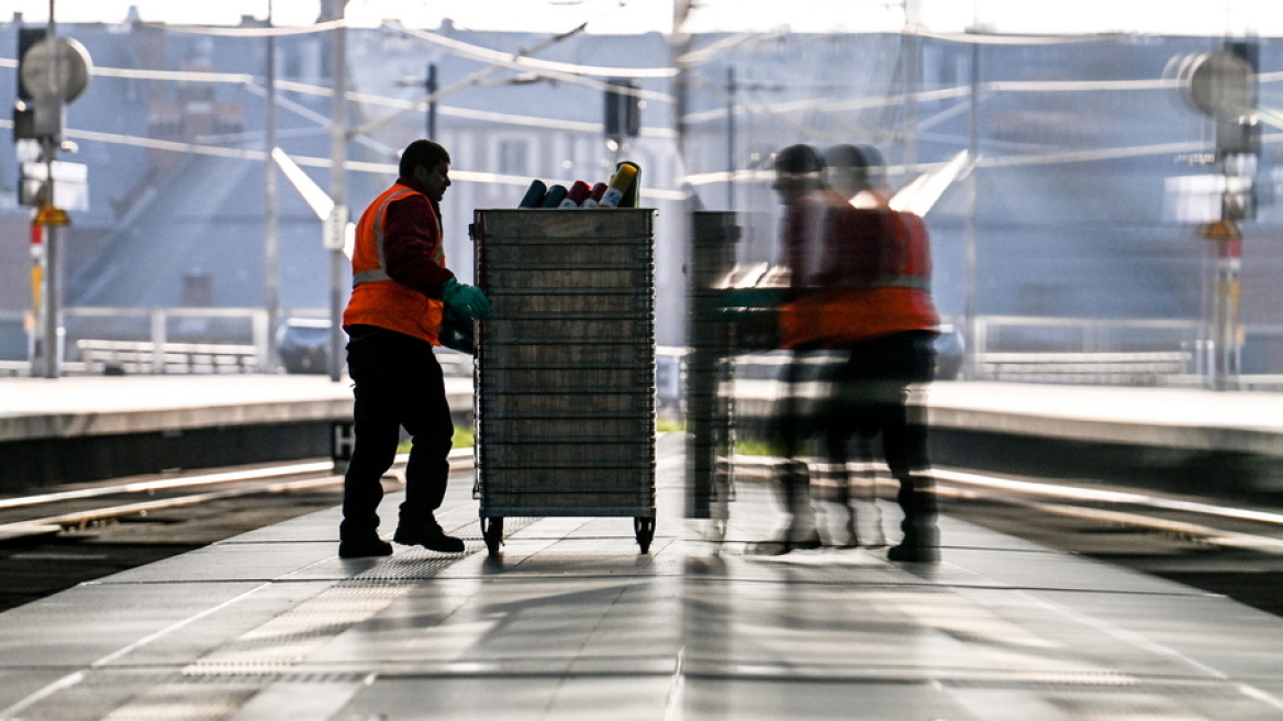 Γερμανία: Πανεθνική απεργία στη χώρα με σοβαρά προβλήματα στις μεταφορές