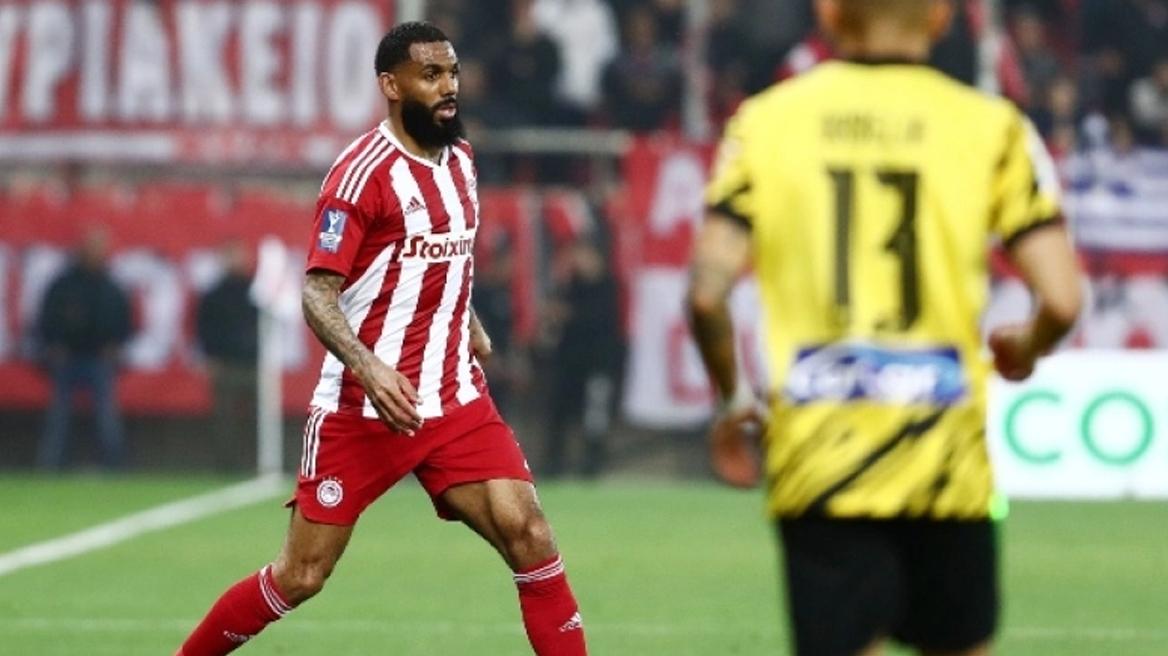 Ολυμπιακός: Γιατί είναι ακόμα ανοιχτές για την 11άδα οι θέσεις των στόπερ και χαφ για την ΑΕΚ