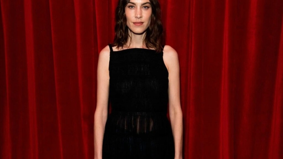 Η Aλέξα Τσανγκ μόλις απέδειξε ότι αυτή η αμφιλεγόμενη τάση των 2000s είναι και πάλι εδώ