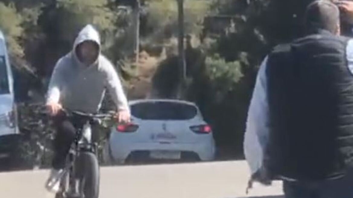 Λιονέλ Μέσι: Έκανε βόλτες με ποδήλατο στους δρόμους της Βαρκελώνης 