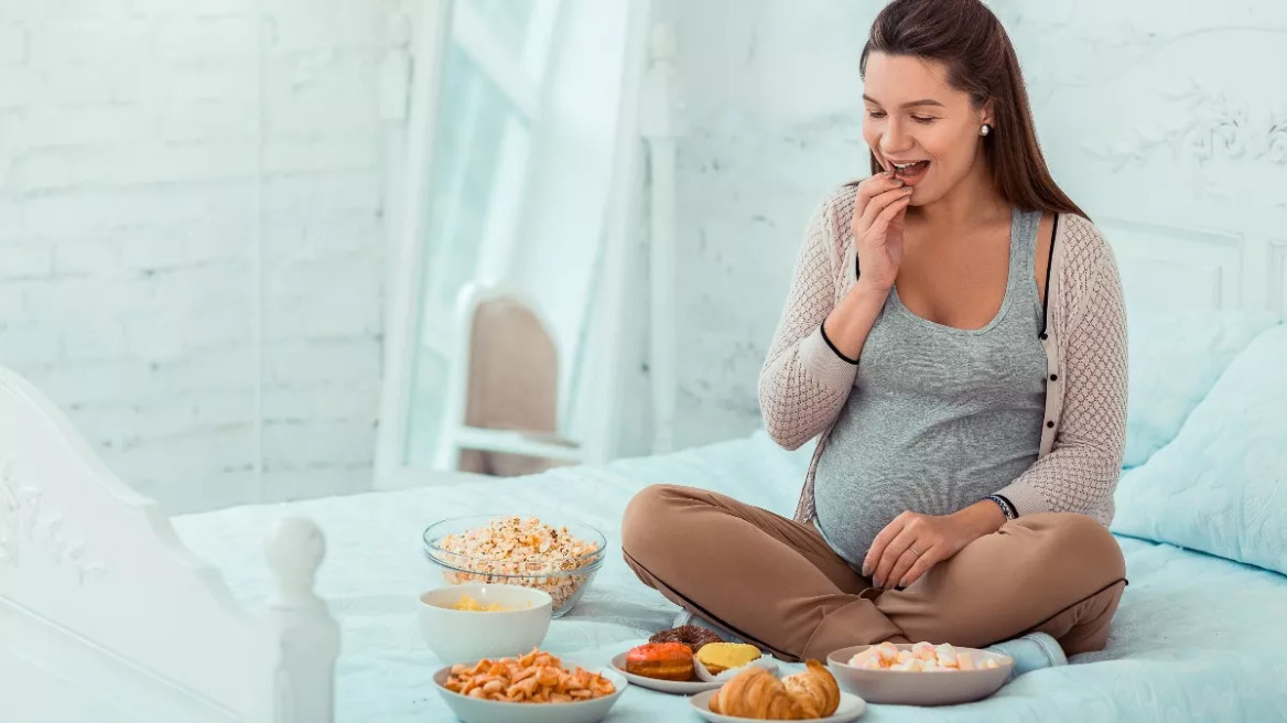 Εγκυμοσύνη: Η διατροφή που μπορεί να απειλήσει την κύηση -Τα τρόφιμα που την προστατεύουν