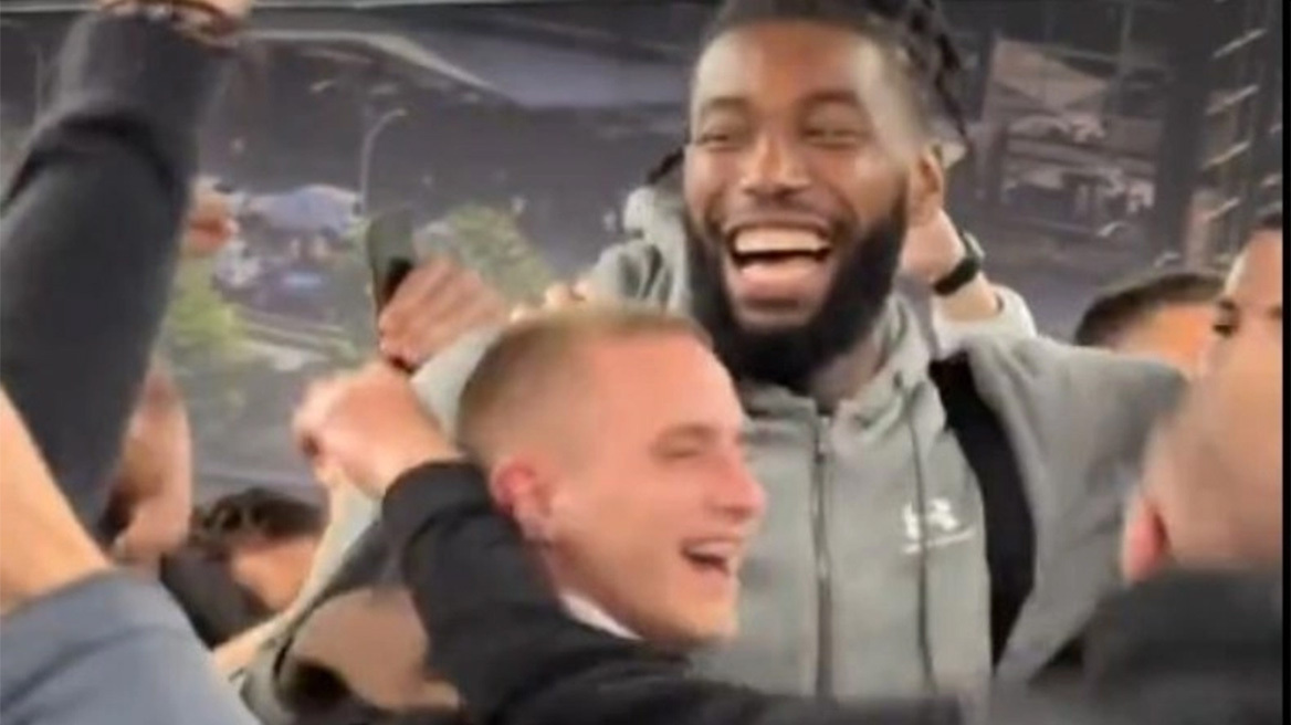 Παρτίζαν: Αποθεωτική υποδοχή στο αεροδρόμιο του Βελιγραδίου