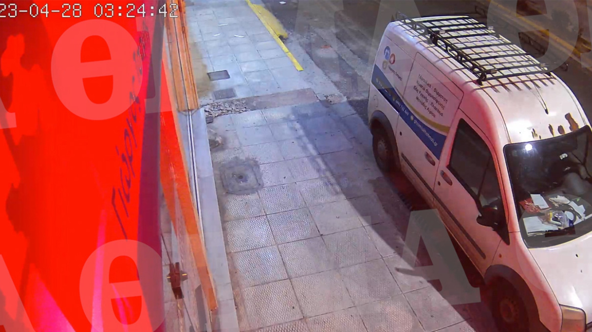 Νέο Ηράκλειο: Η στιγμή της έκρηξης στην καφετέρια - Δείτε βίντεο