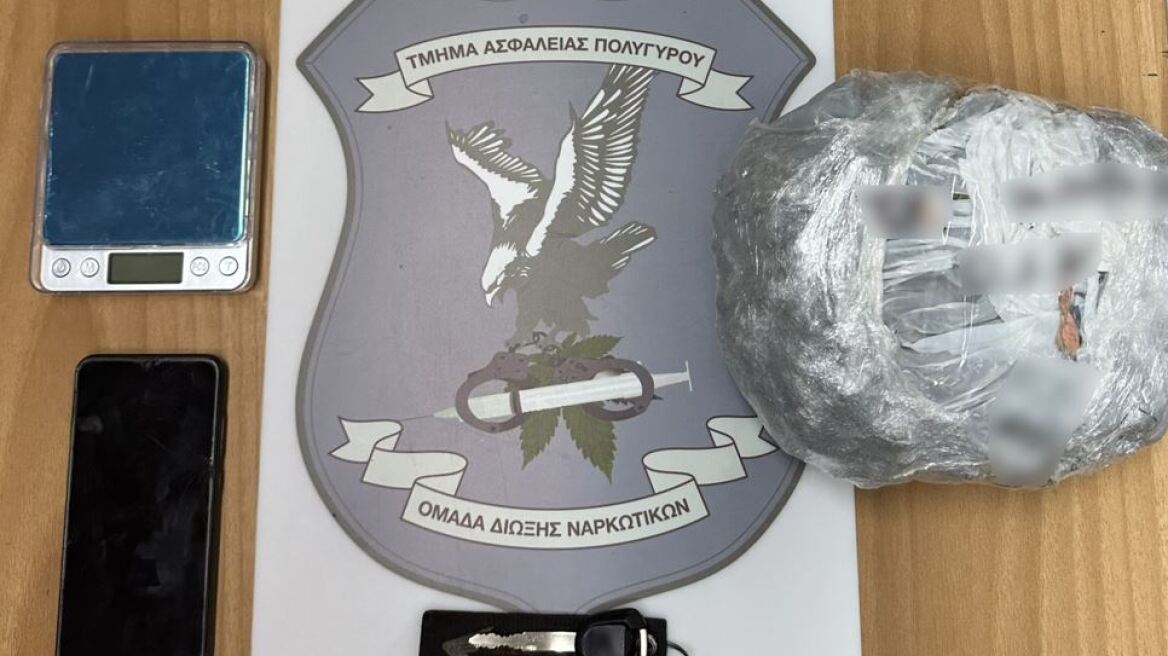 Χαλκιδική: Ανήλικος πήδηξε από... εν κινήσει μοτοσικλέτα, για να μην τον πιάσουν με κάνναβη