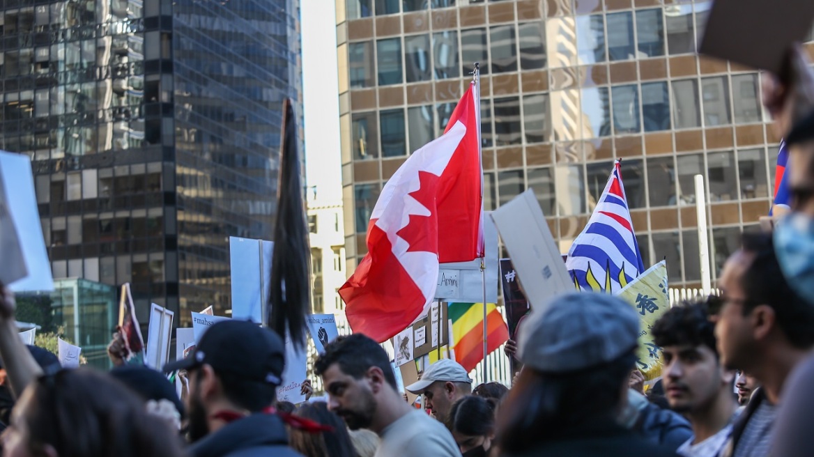 Καναδάς: Απεργούν 155.000 ομοσπονδιακοί δημόσιοι υπάλληλοι - Σοβαρά προβλήματα στο μεταναστευτικό σύστημα