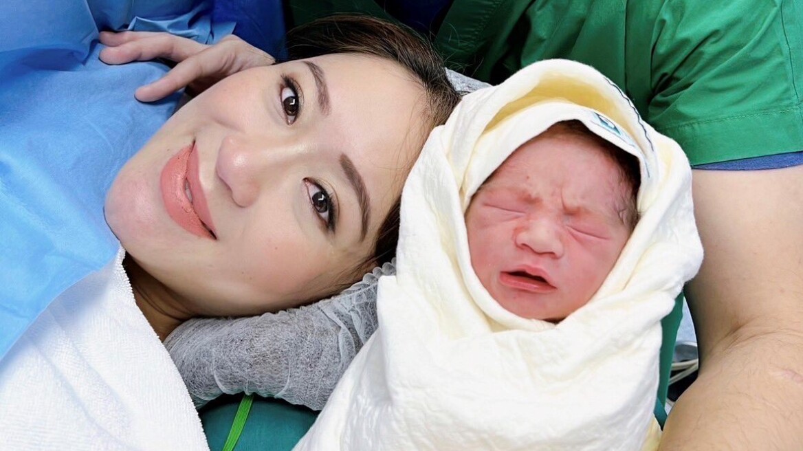 Ταϊλάνδη: Γέννησε δύο εβδομάδες πριν από τις εκλογές υποψήφια για την πρωθυπουργία