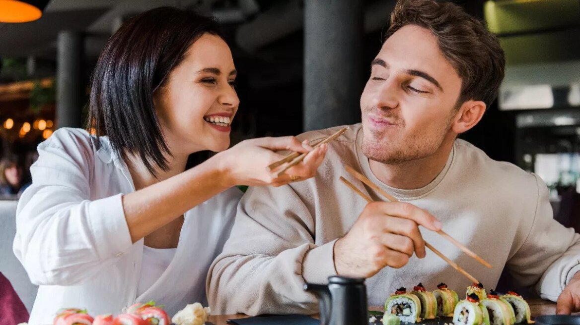 Ήπαρ: Έρευνα αποκαλύπτει ότι το σούσι του κάνει καλό – Δείτε γιατί