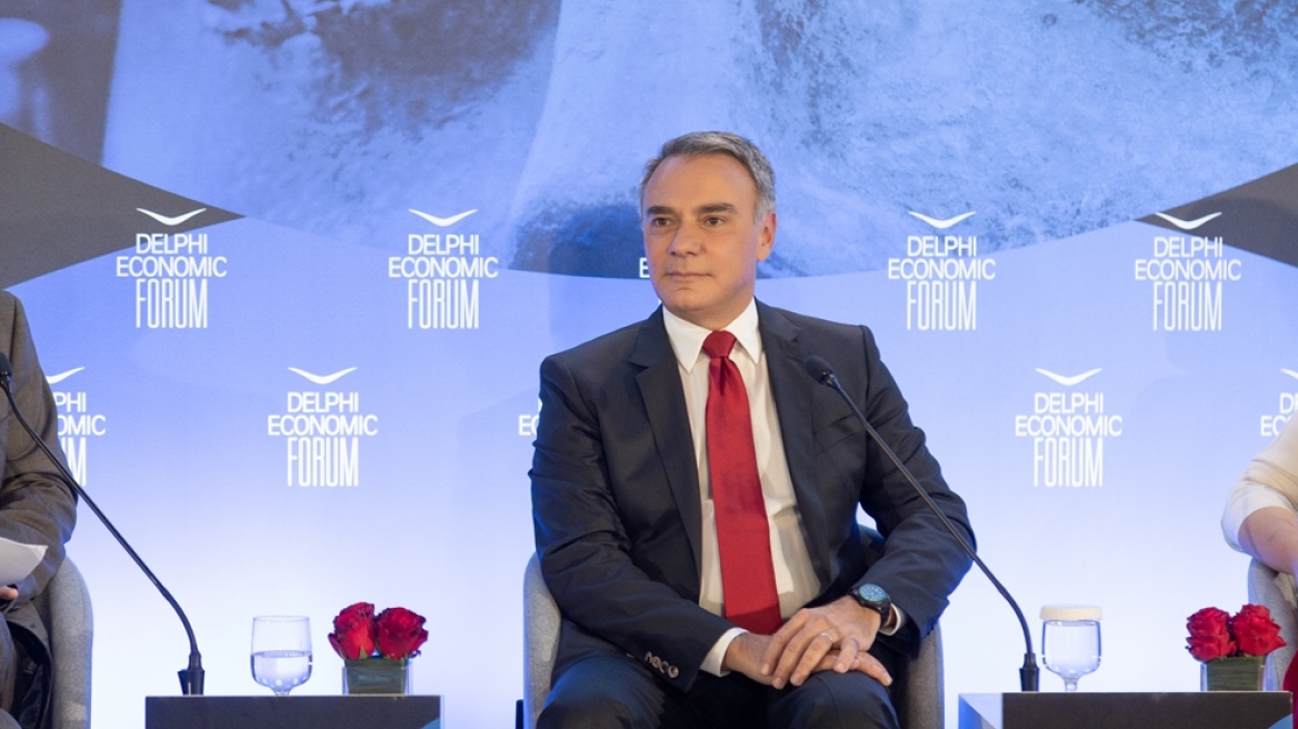 Ο Μάσιμο Αντολίνα παρουσίασε ένα μέλλον χωρίς τσιγάρο