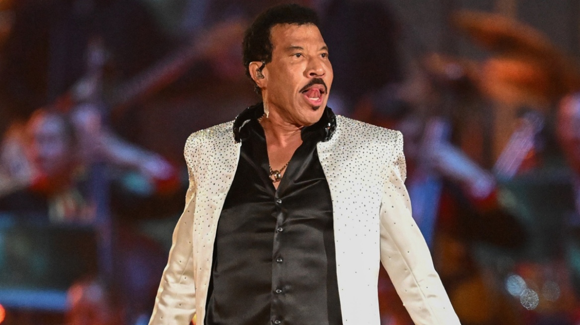 O Λάιονελ Ρίτσι αρνείται ότι έχει κάνει πλαστικές: «Η αγέραστη εμφάνισή μου οφείλεται στον ύπνο, τον ιδρώτα και το σεξ»