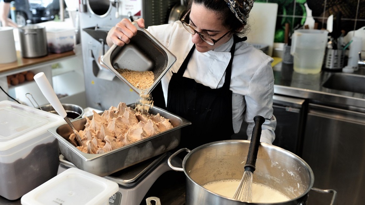 Το πιο αγνό παγωτό το δοκιμάσαμε στο Django και είδαμε πώς γίνεται