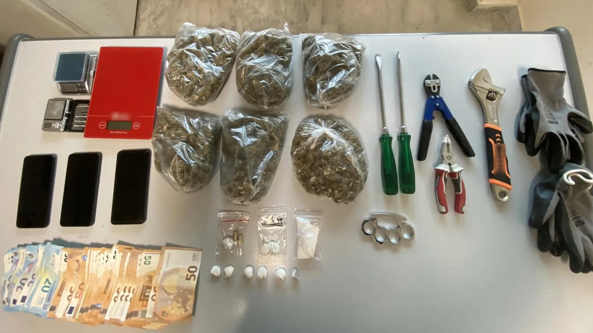 Χσνιά: Αλλοδαποί διακινούσαν ναρκωτικά και έκαναν διαρρήξεις