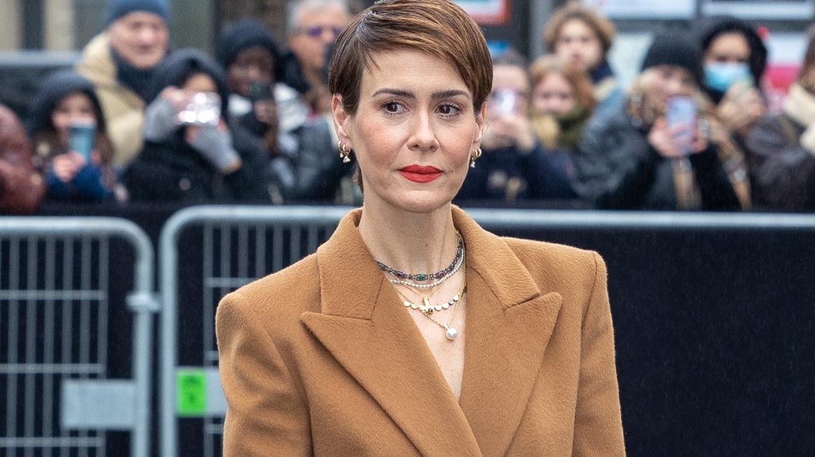 Βίντεο: Μέσα στο εξοχικό της Sarah Paulson στο Μαλιμπού