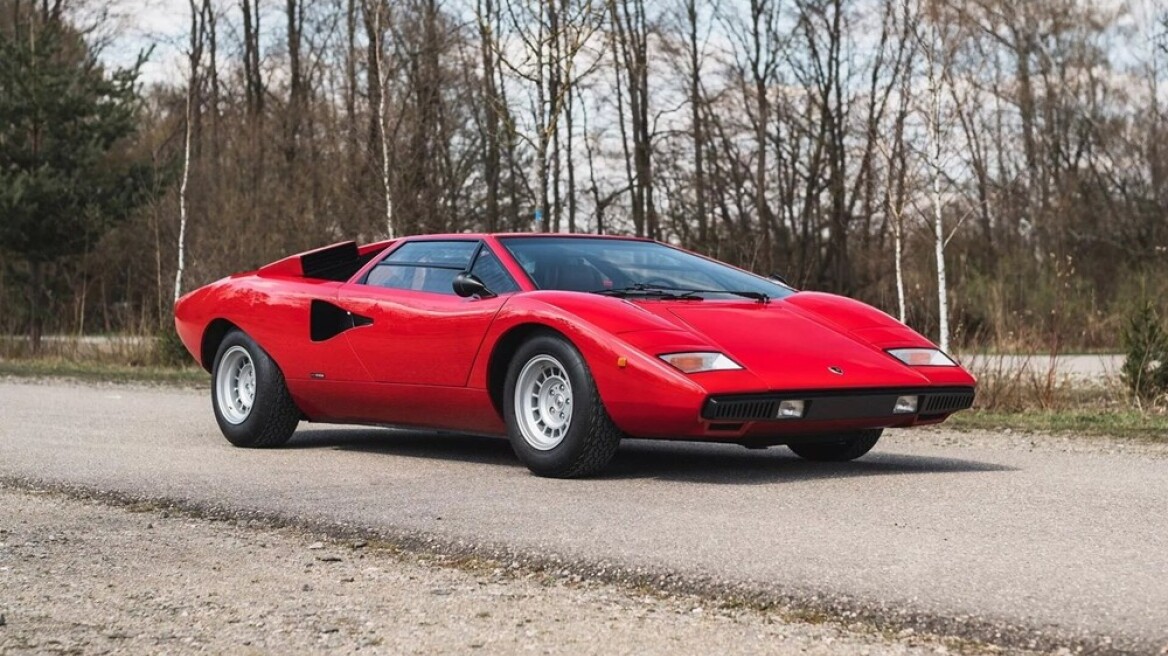 Σε δημοπρασία μία σπάνια Lamborghini Countach 