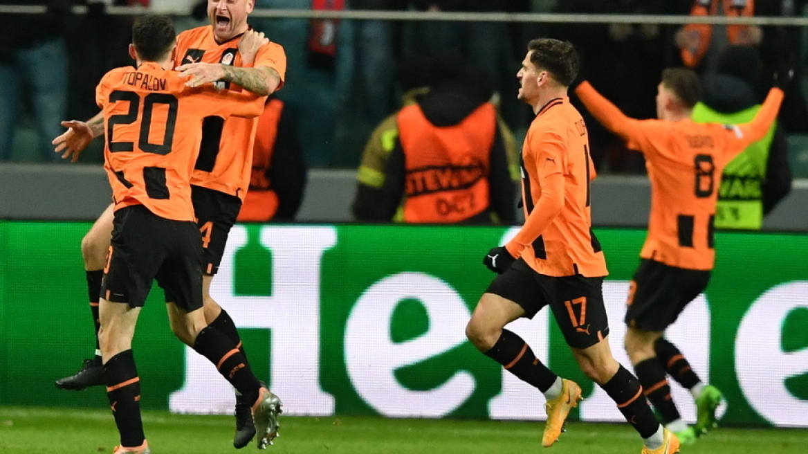 FIFA: Παίκτες και προπονητές σε Ουκρανία-Ρωσία έχουν δικαίωμα αναστολής συμβολαίων έως τον Ιούνιο του 2024