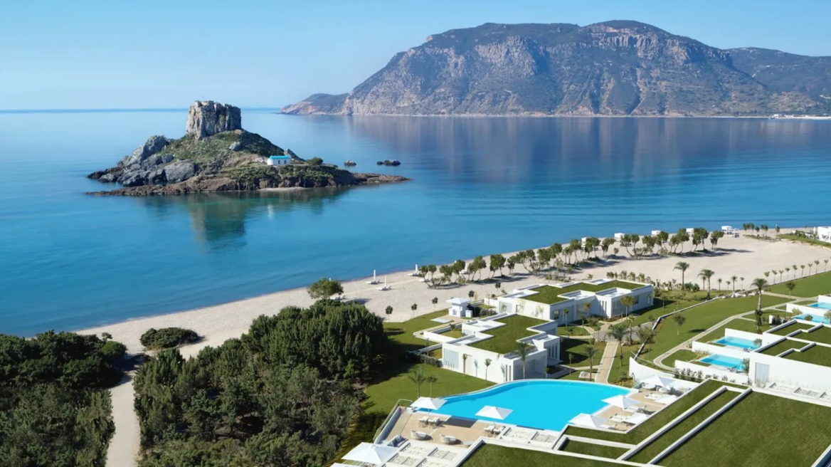 TripAdvisor: Ποια ελληνικά ξενοδοχεία βρίσκονται στη λίστα με τα κορυφαία του κόσμου για το 2023