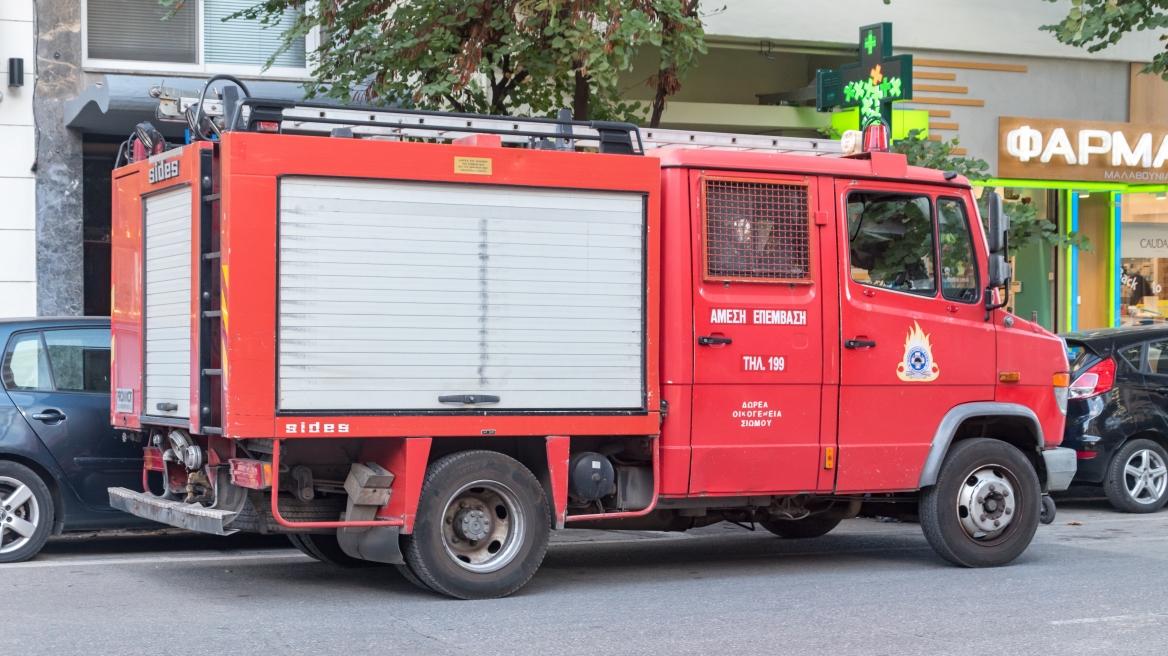 Έκρηξη σε υπόγειο υποσταθμό της ΔΕΗ στην Καισαριανή - Χωρίς ρεύμα σπίτια και καταστήματα