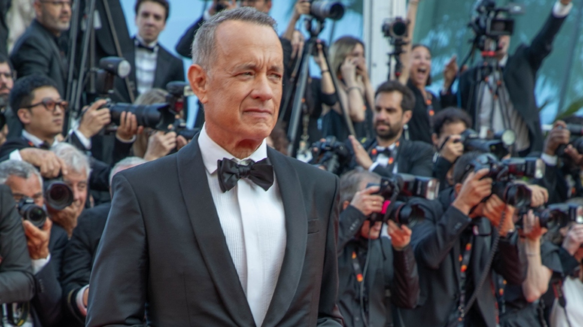 Κάννες: Ο Τομ Χανκς υψώνει το δάχτυλο σε υπάλληλο του φεστιβάλ - Η Ρίτα Γουίλσον εξηγεί τι συνέβη