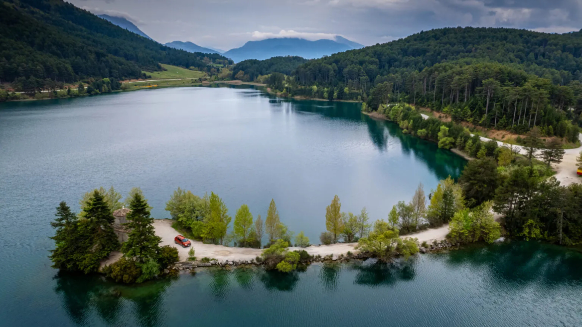 Ζήρεια: Off roading ανάμεσα σε δύο λίμνες