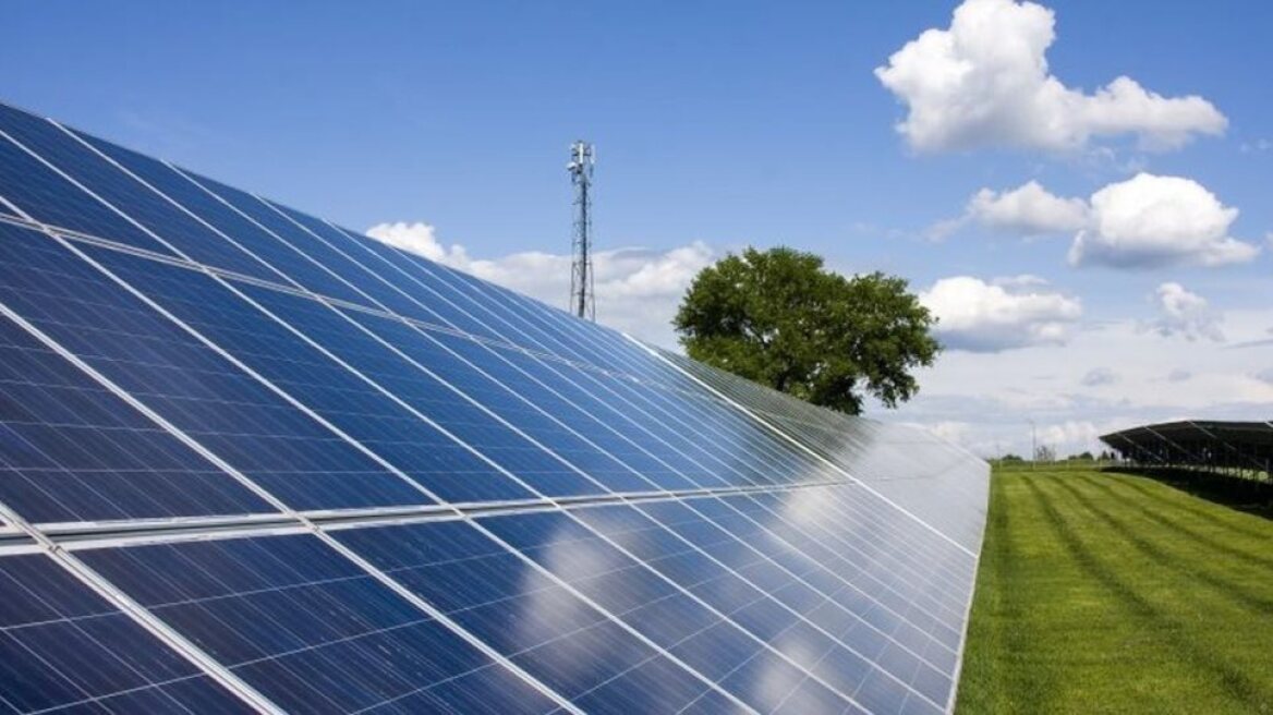 MORE και ΔΕΗ Ανανεώσιμες: Οκτώ φωτοβολταϊκά 882,4 MW στη Μακεδονία έλαβαν οριστική προσφορά σύνδεσης με το δίκτυο