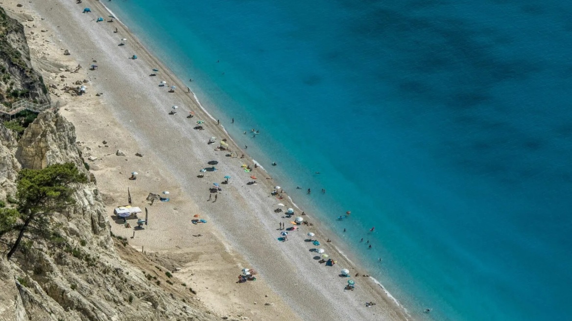 Οδηγός για τη Λευκάδα: Οι παραλίες, το φαγητό, η διαμονή 