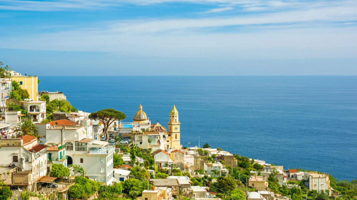 Tαξίδι στο «οικονομικό Ποζιτάνο» της ιταλικής Ακτής Αμάλφι