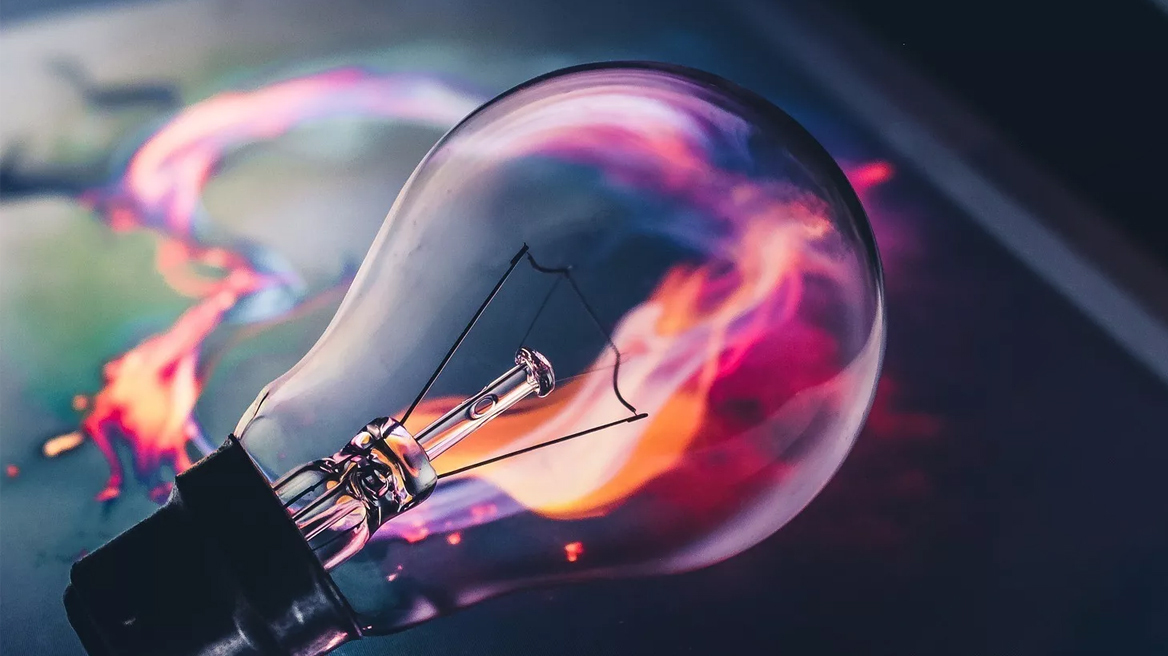 Crash test: LED ή συμβατικοί λαμπτήρες – Πώς εξοικονομούμε έως €203 τον χρόνο (πίνακες)