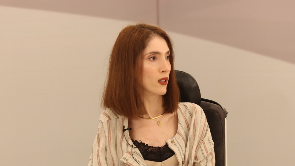 Έλη Δρίβα: «Αν με βγάλει κάποιος από το αμαξίδιο, θα μου έχει κόψει τα πόδια»