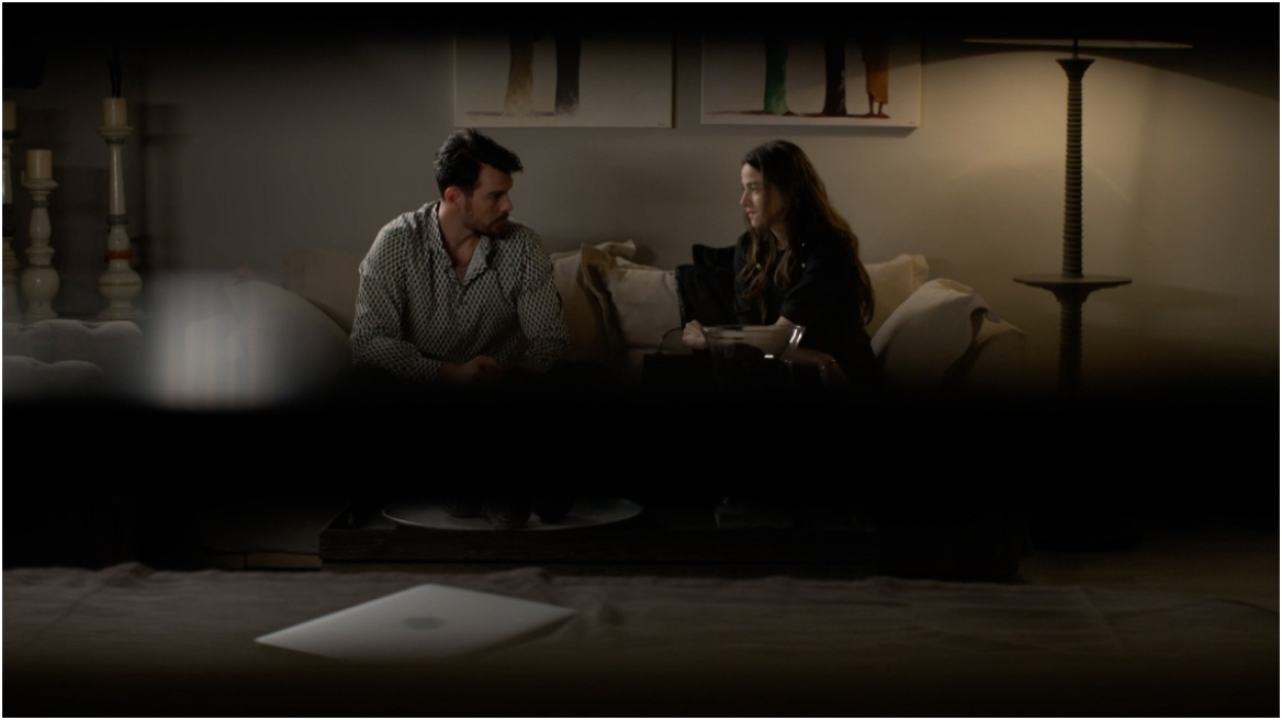 Μαύρο Ρόδο: Η Αλεξία φεύγει από το σπίτι της