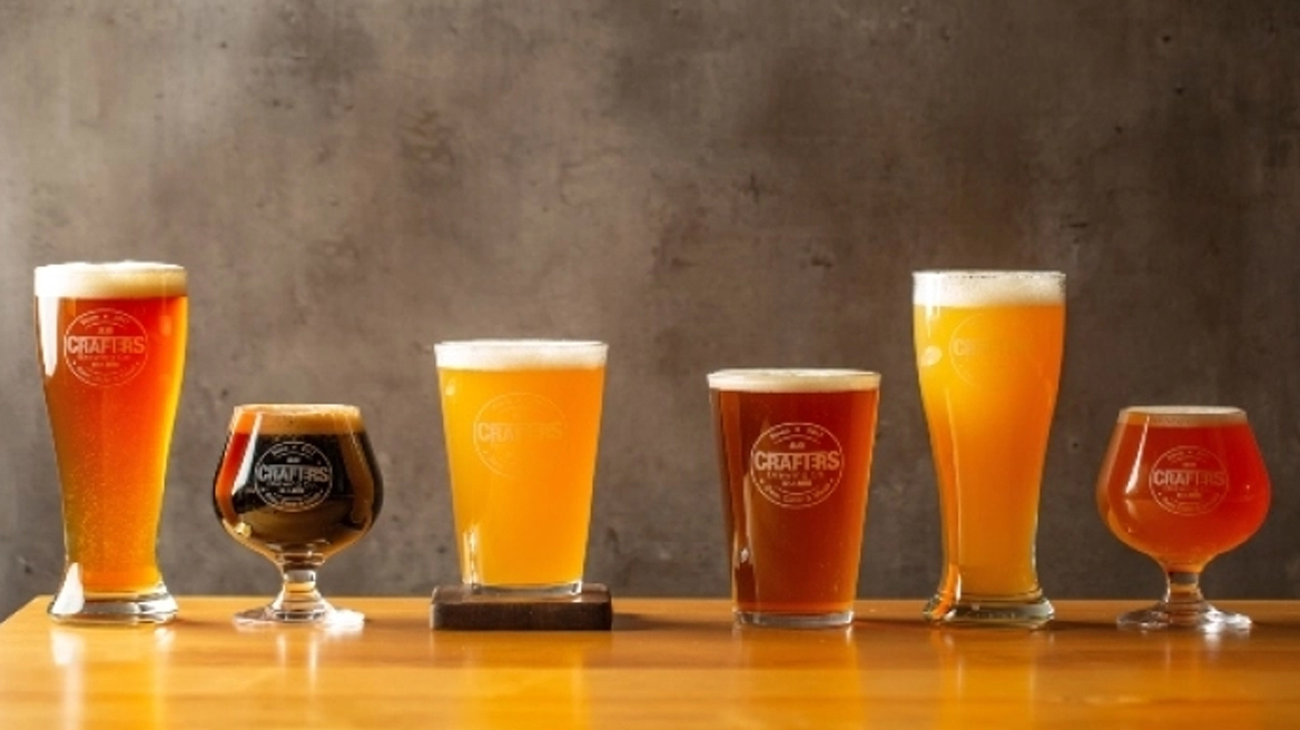 Απίστευτο και όμως αηδιαστικό: Εταιρία φτιάχνει μπύρα ανακυκλώνοντας το βρώμικο νερό από το ντους (vid)