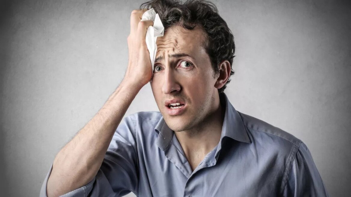 Τι κινδύνους κρύβει η έντονη εφίδρωση – Ποιοι καλύπτονται από το ασφαλιστήριο