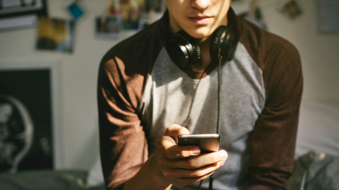 14χρονος συνελήφθη για παιδική πορνογραφία στην Τήνο