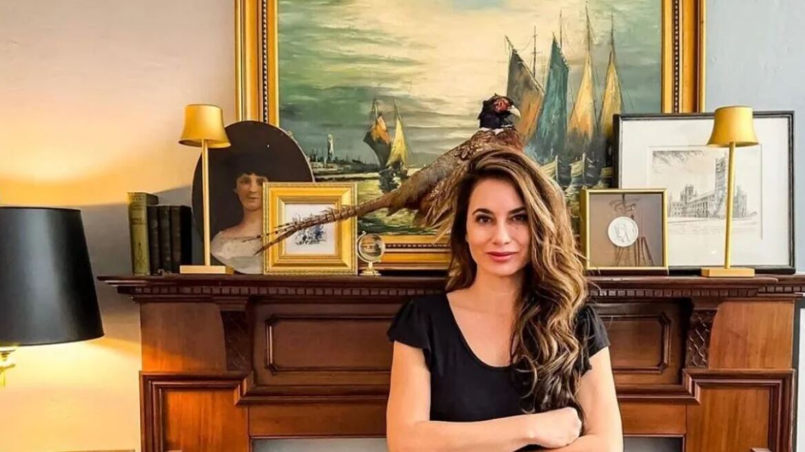 Γυναίκα αγόρασε το σπίτι όπου η μητέρα της δούλευε ως οικιακή βοηθός για 43 χρόνια