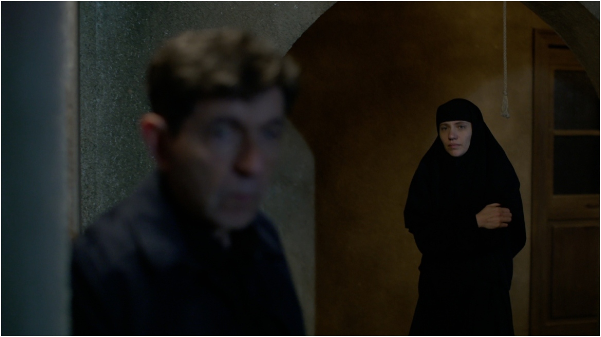 Μαύρο Ρόδο: Ο Σταυρίνος πηγαίνει στην Πάτρα να ζητήσει τη βοήθεια του Παναγιώτη 