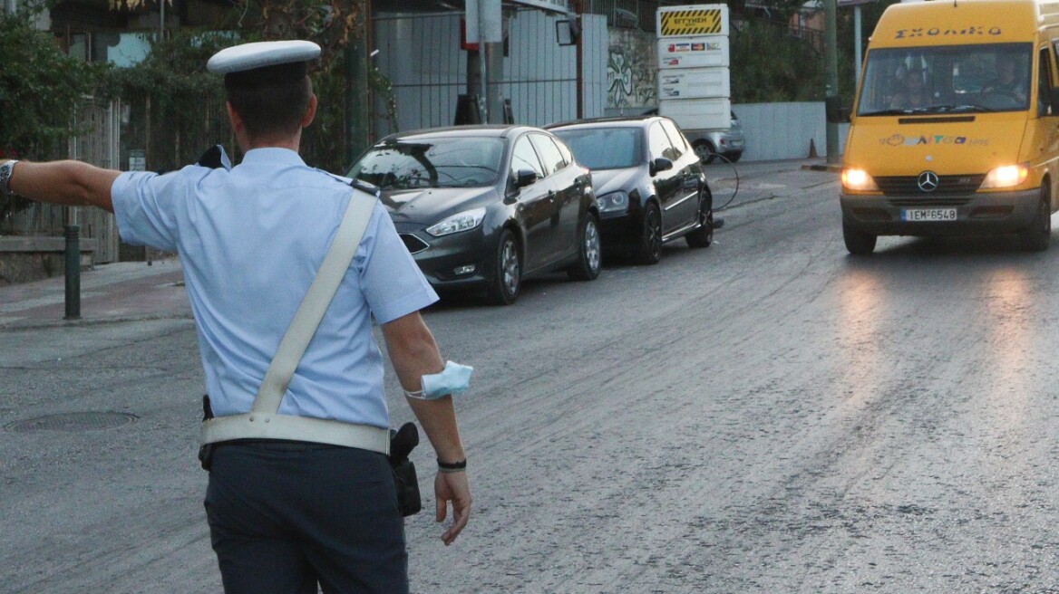 Χωρίς ζώνη ασφαλείας και κράνος οι οδηγοί, σύμφωνα με τους ελέγχους της Τροχαίας