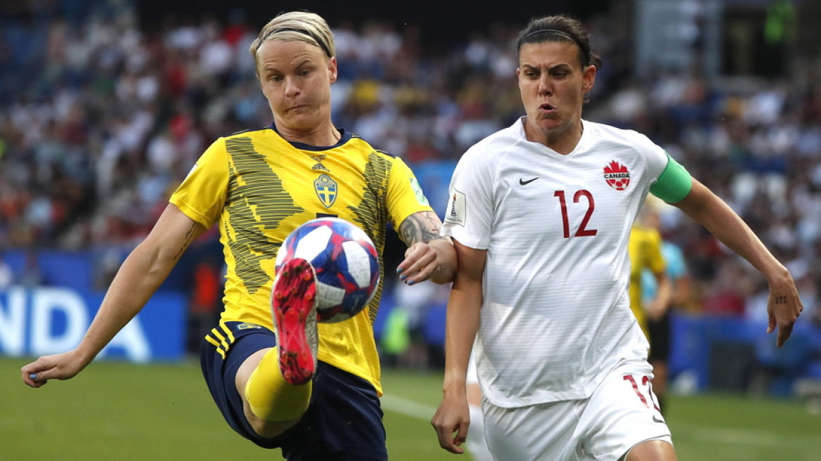 Σουηδία: Αποκάλυψη πρώην διεθνούς παίκτριας - «Έπρεπε να δείξουμε τα γεννητικά μας όργανα για να παίξουμε στο Μουντιάλ»