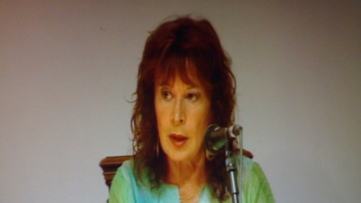 Πέθανε η Ήρα Φελουκατζή, ανταποκρίτρια για χρόνια στο Παρίσι