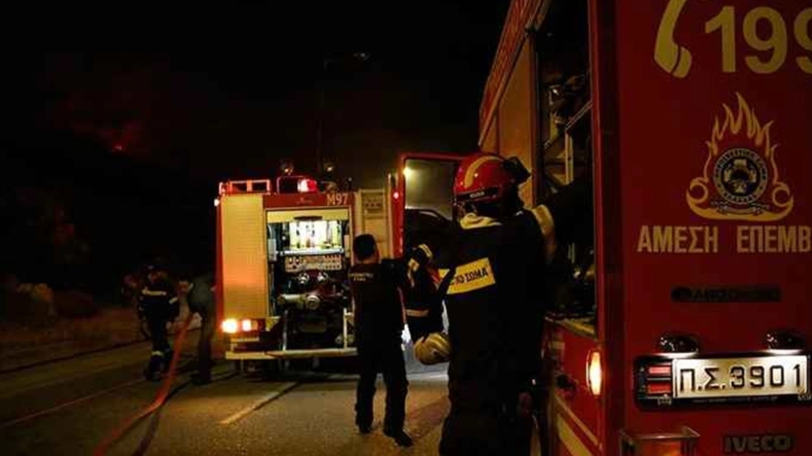 Ολοκληρώθηκε η κατάσβεση της πυρκαγιάς σε διαμέρισμα στη Γλυφάδα - Απεγκλωβίστηκαν 3 άτομα