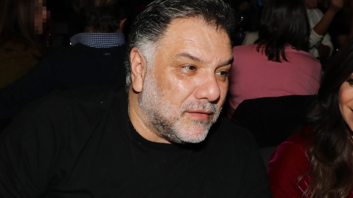 Γρηγόρης Αρναούτογλου: «Πονάω ακόμα» λέει για τη δεύτερη φορά που νόσησε με κορωνοϊό