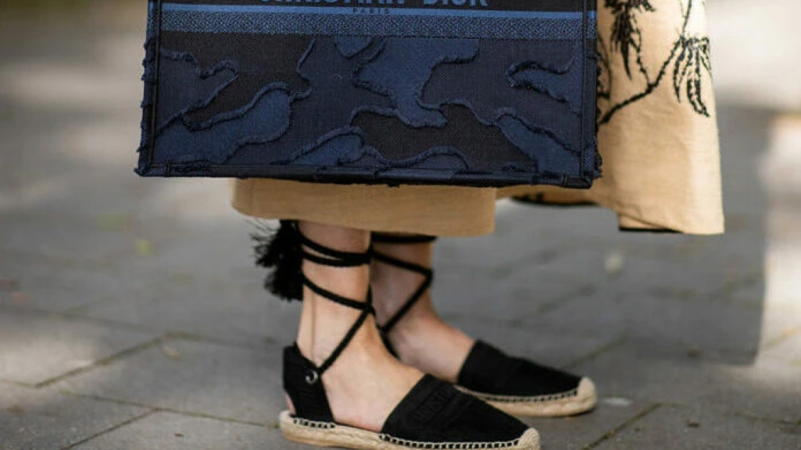 Εσπαντρίγιες: Πώς να τις φορέσετε αυτή τη σεζόν