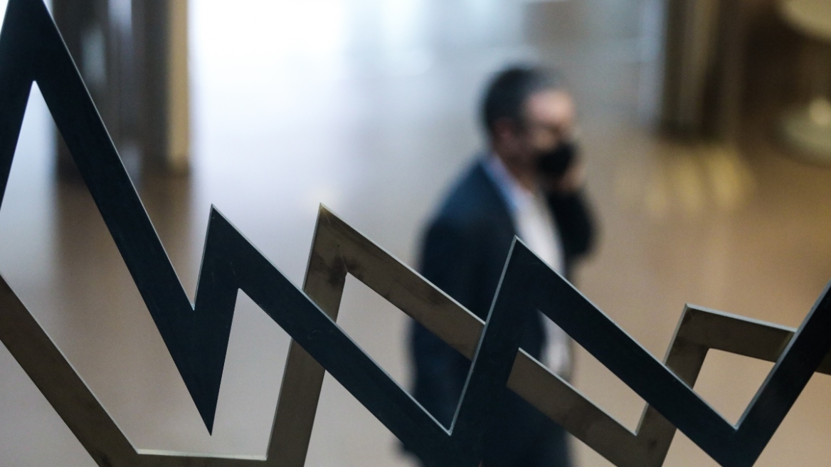 Χρηματιστήριο Αθηνών: Ελεγχόμενες ρευστοποιήσεις - Κρατάει την επαφή με τις 1.300 μονάδες